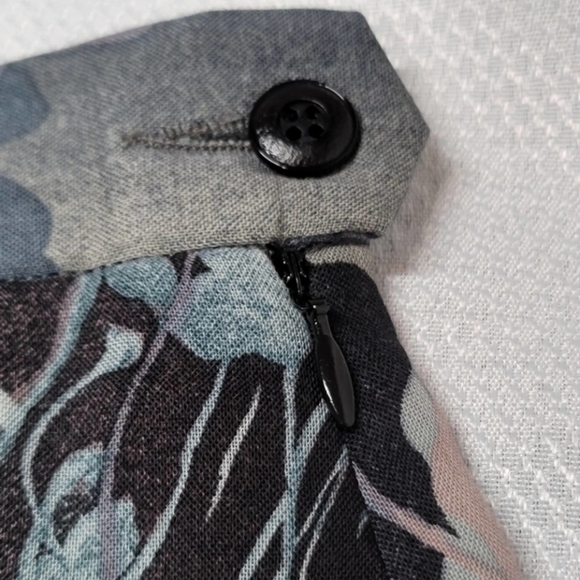 Vintage Geiger Midi Skirt - Picture 3 of 6